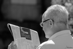 l_homme_au_journal