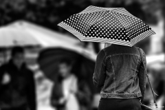 la_femme_au_parapluie